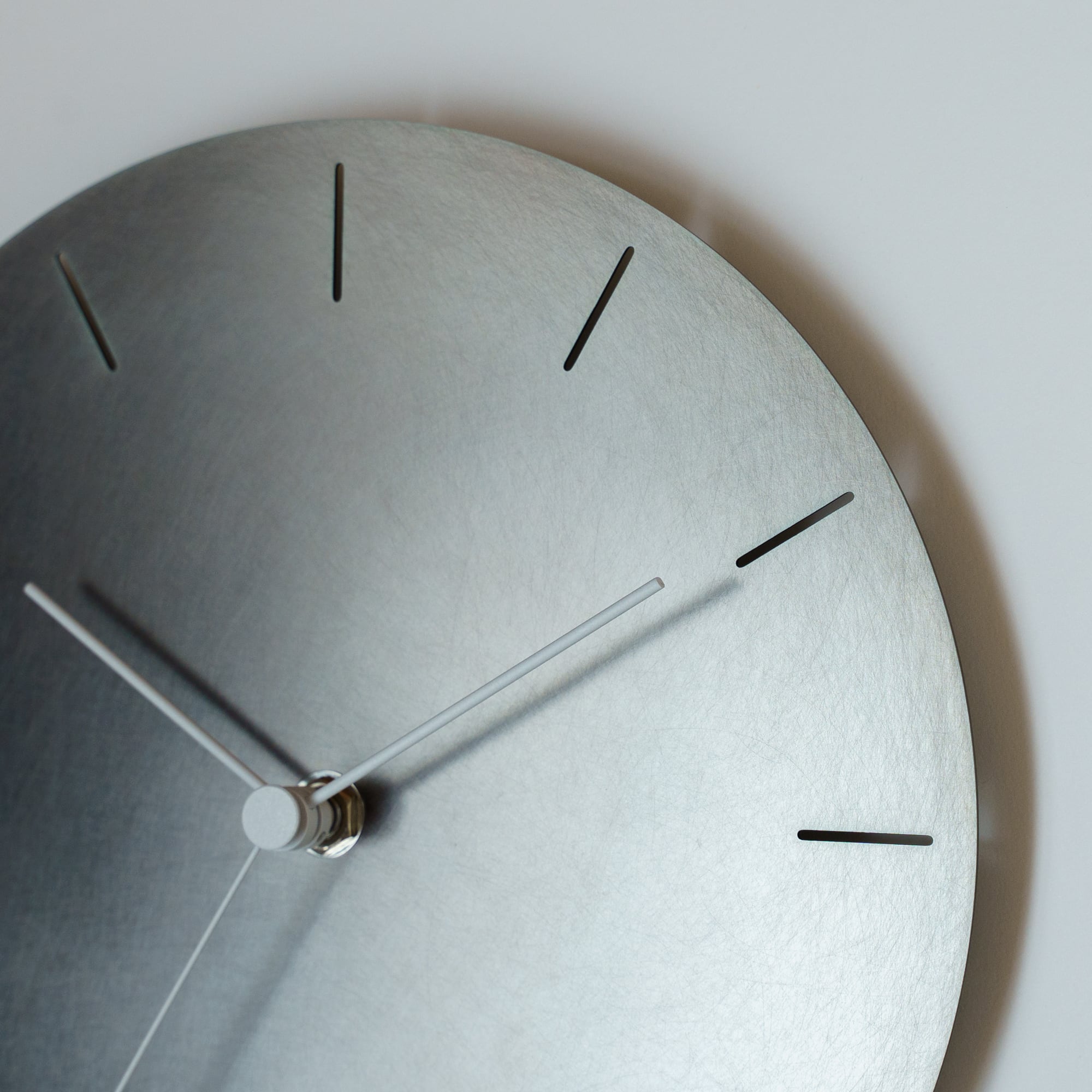 壁掛け時計　日本製 楽天市場】Knot カスタマイズ掛け時計 6色のフレームを自由に組合せ 3D