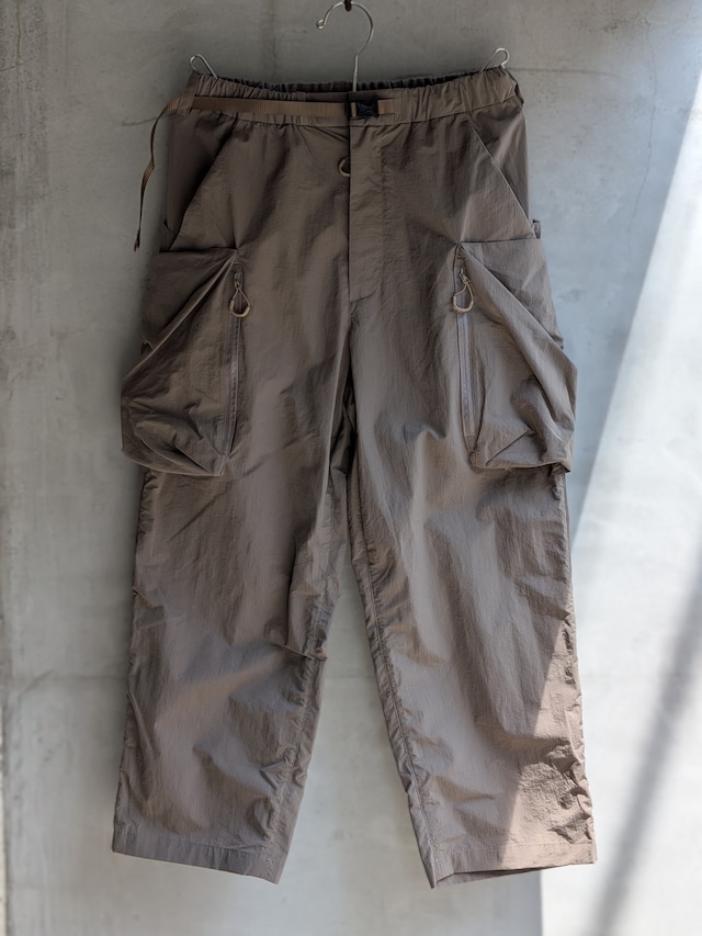COMFY CMF OUTDOOR GARMENT “CARGO PANTS” D.GRAIGE