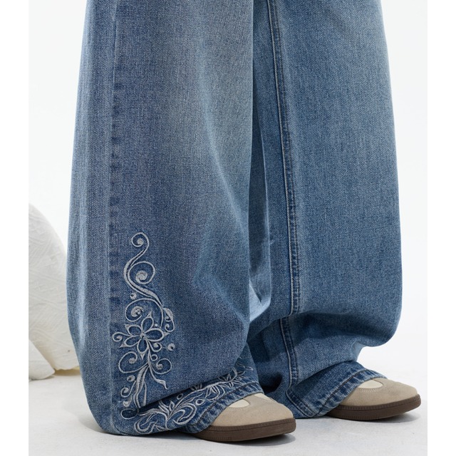 floral-embroidered denim　フラワーエンブロイダリーデニム　J2053