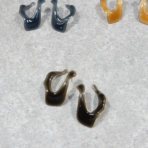 Arcana pieced earring 75-0168