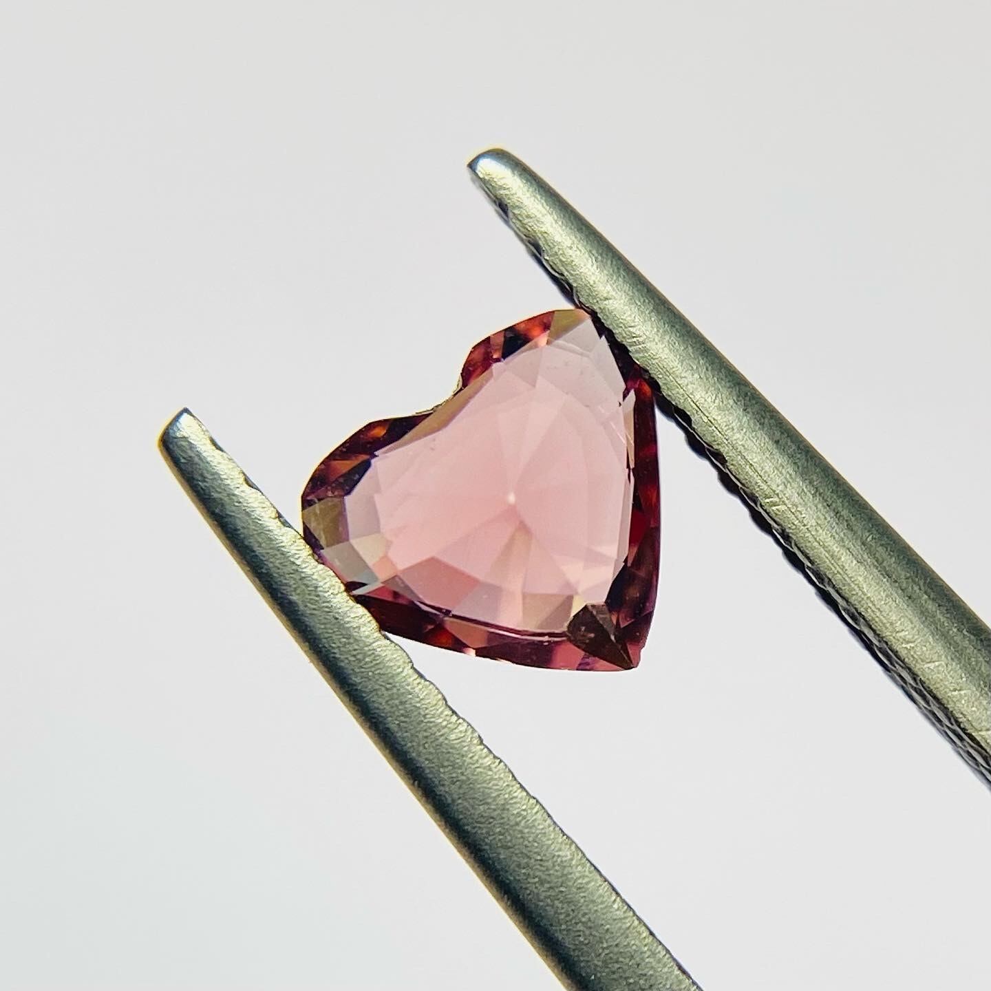 サーモンピンクな大人♡トルマリン