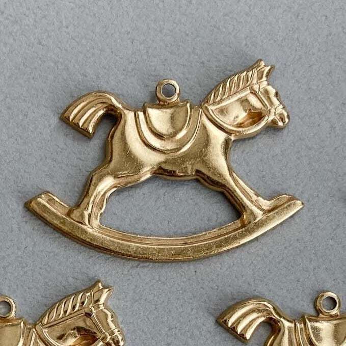 再入荷〉USA真鍮 大きな木馬チャーム（46mm） | Dua-アクセサリー