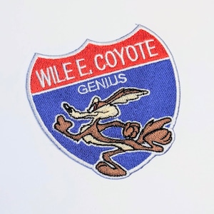 送料無料! ★刺繍アイロンワッペン★【 Looney Tunes / ルーニーテューンズ 】 ワイリーコヨーテ 〚アメリカン雑貨 アメトイ〛