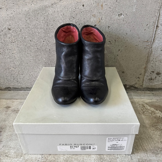 Matte black switching heel boots