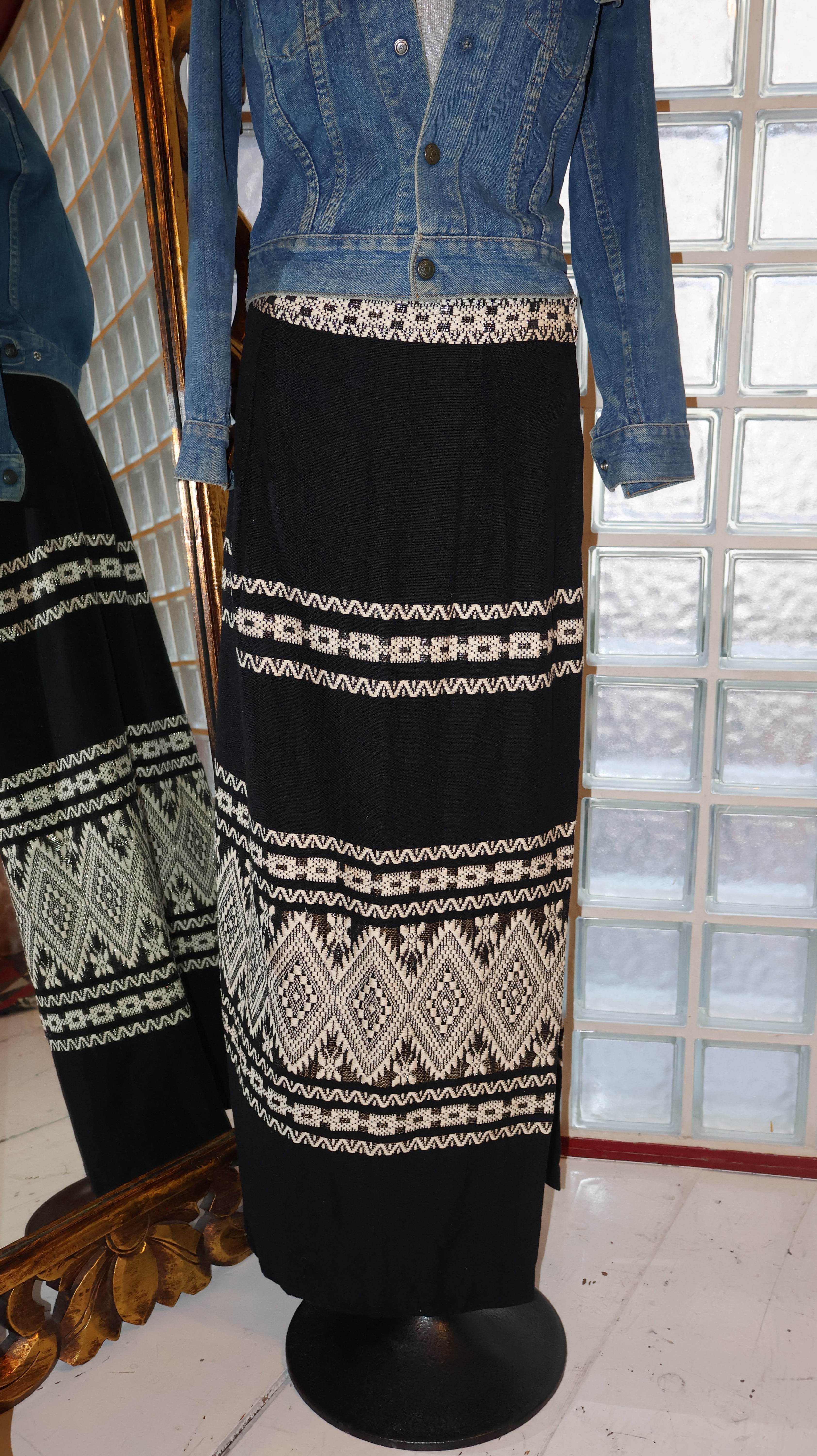70s embroidery mexican maxi skirt【1675】