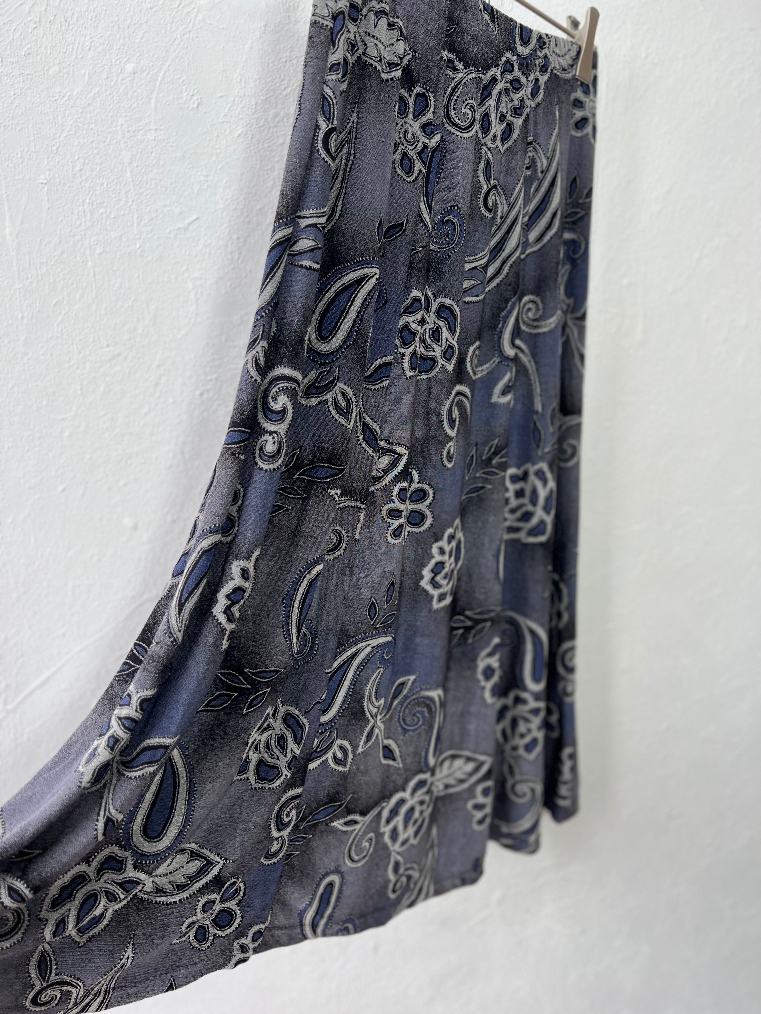 All-over pattern paisley skirt