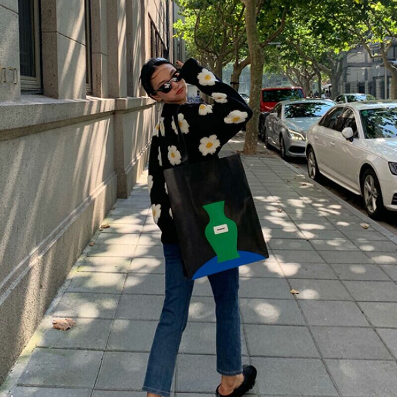 ニット デイジー柄ニットトップス 花柄ニット セーター レディース トップス デイジー柄 花柄 刺繍 フラワー 秋冬 長袖 ゆったり 大きいサイズ オーバーサイズ レトロ クルーネック 暖かい 可愛い 春服 秋服 冬服 春 秋 冬 韓国 韓国ファッション Cocomomo Select