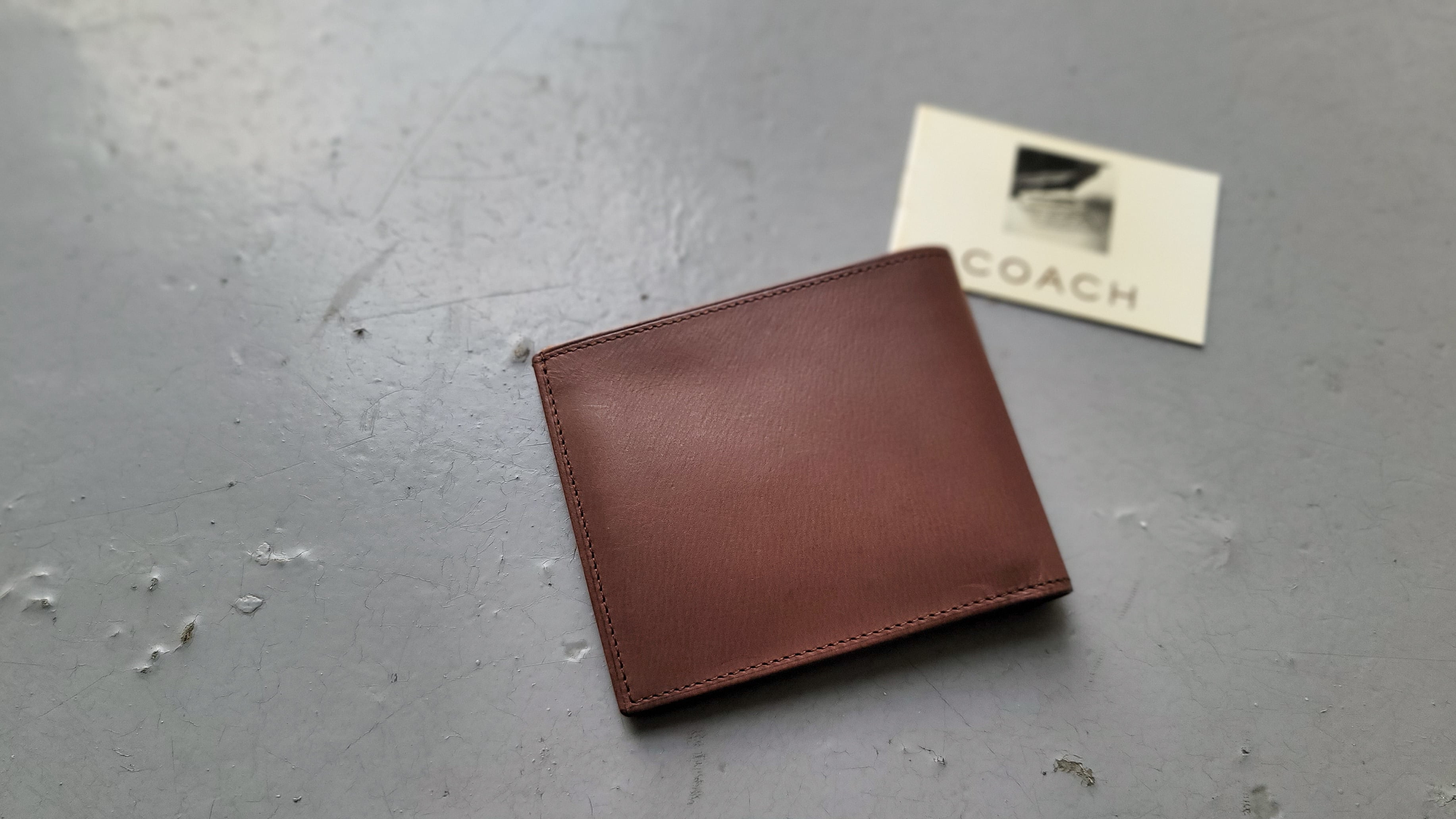 未使用 オールドコーチ ☆ レザー 2つ折り 札入れ 折財布 ブラウン coach ユニセックス | gypsophila powered by  BASE