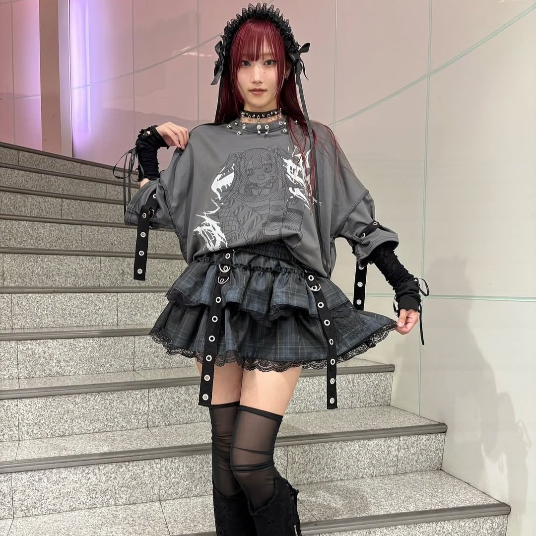 【VOLCAN&APHRODITE】 GIRLピアスベルトステッチTシャツ 新作】GIRLピアスベルトステッチTシャツ | VOLCAN&APHRODITE