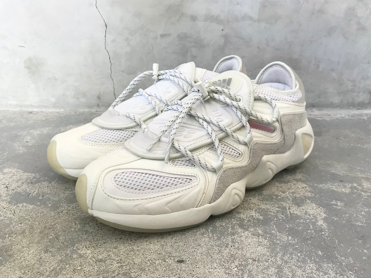 2019 adidas Originals × 032C CONSORTIUM SALVAPOR CHALK WHITE
