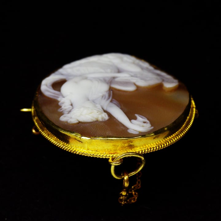 アンティーク（推定1900年頃） ”ゼウスの鷲とヘーベ” | Cameo Erynceleblas