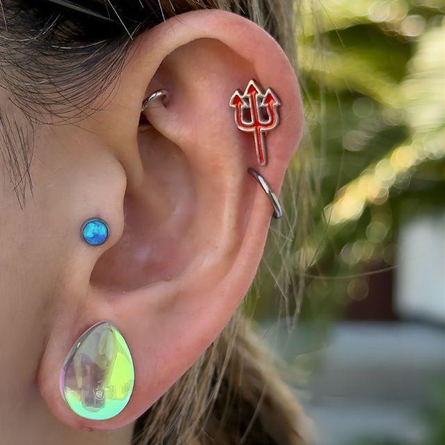 ピアス 16G レッド 槍 ハロウィン ステンレスピアス ロブ 軟骨ピアス