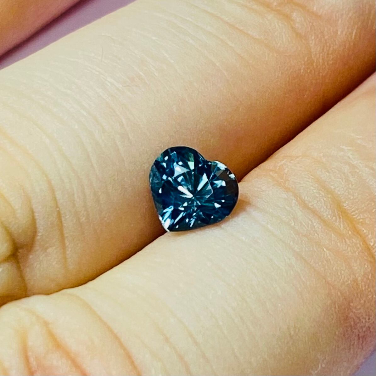 ティールブルの非加熱サファイアハート