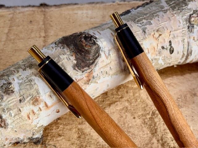 8月販売「匠」筆記具シリーズ 木軸ペン ケヤキ | SUWAプレミアム