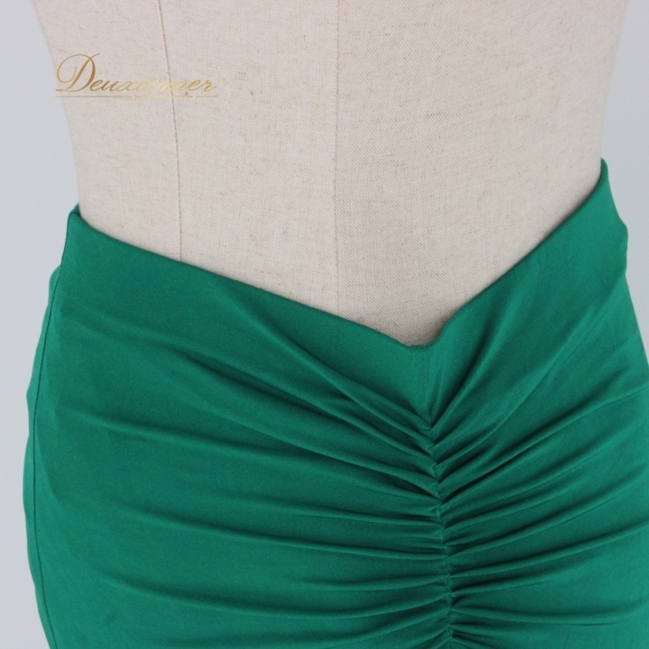 社交ダンス 衣装 スタンダード スカート レッスンウェア レディース 緑 無地 グリーン系 レース シンプル 練習着 フォーマル 上品 気品 伸縮性 軽やか 練習用 お洒落 大人 女性 カジュアル 結婚式 イベント スポーツ ダンスパフォーマンス 体型カバー 柔らか素材 トレーニング スポーティー シンプルデザイン オフィスウェア セミフォーマル