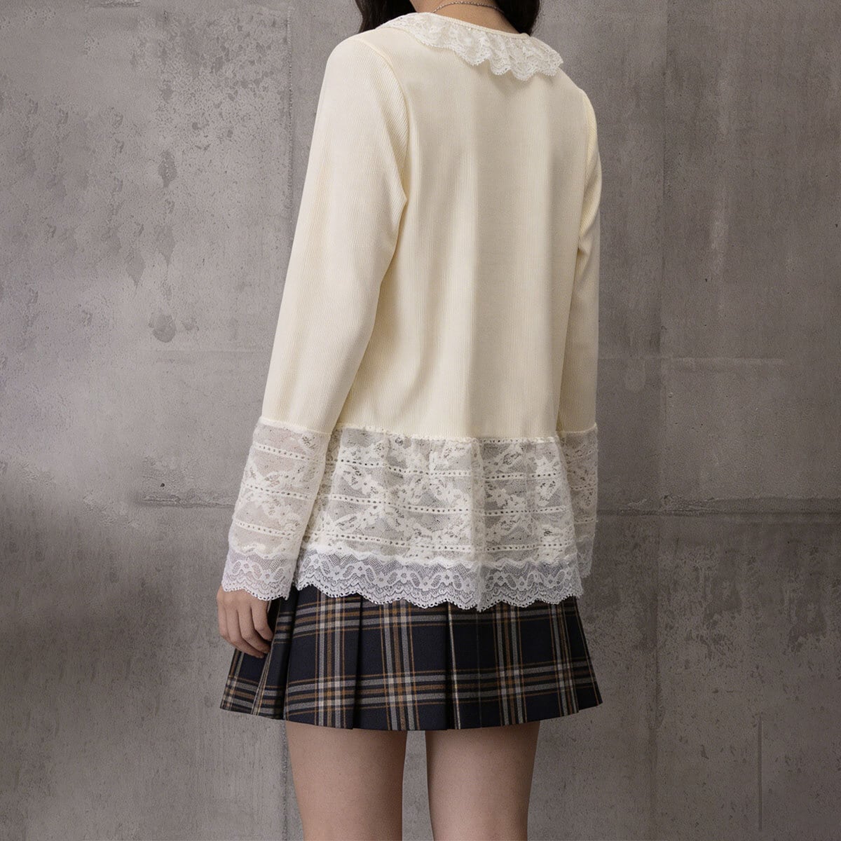 レース切り替え 長袖 Tシャツ トップス レディース 春夏秋 韓国 きれいめ 大人 かわいい 重ね着風 レイヤード カットソー カジュアル 透け感 裾レース 袖レース 大人可愛い 大人女子