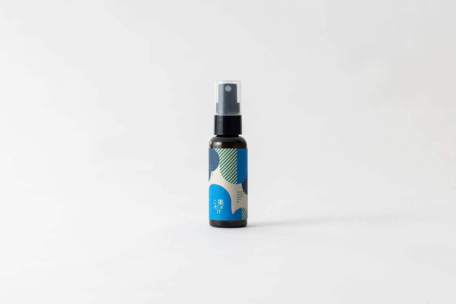 ひがなる アロマスプレー 50ml シダーウッドスプレー｜安心感・木のぬくもり空間に – island herb izu