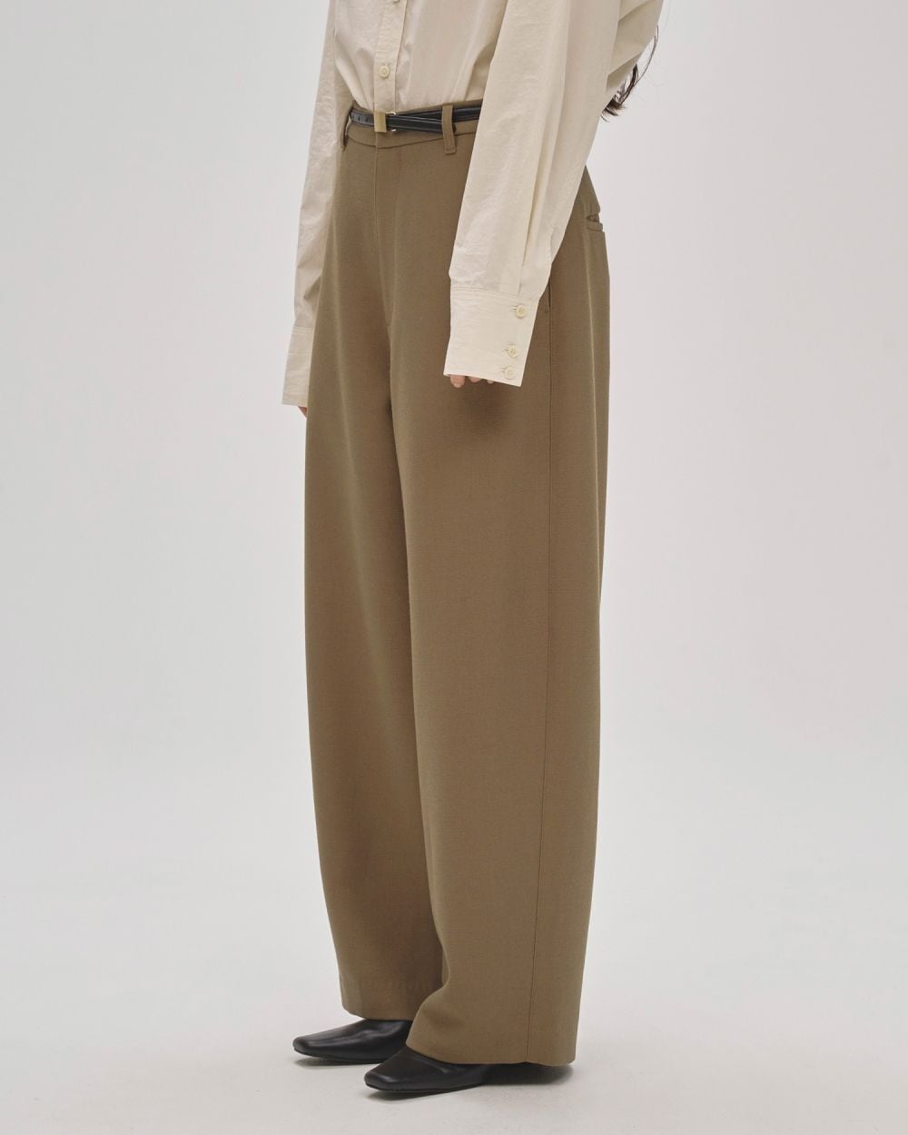 11/27まで! TODAYFUL Wide Cocoon Trousers TODAYFUL(トゥデイフル) Wide Cocoon Trousers | サウスオレンジ