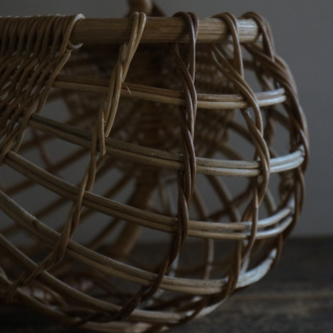 古いフランスのパニエ