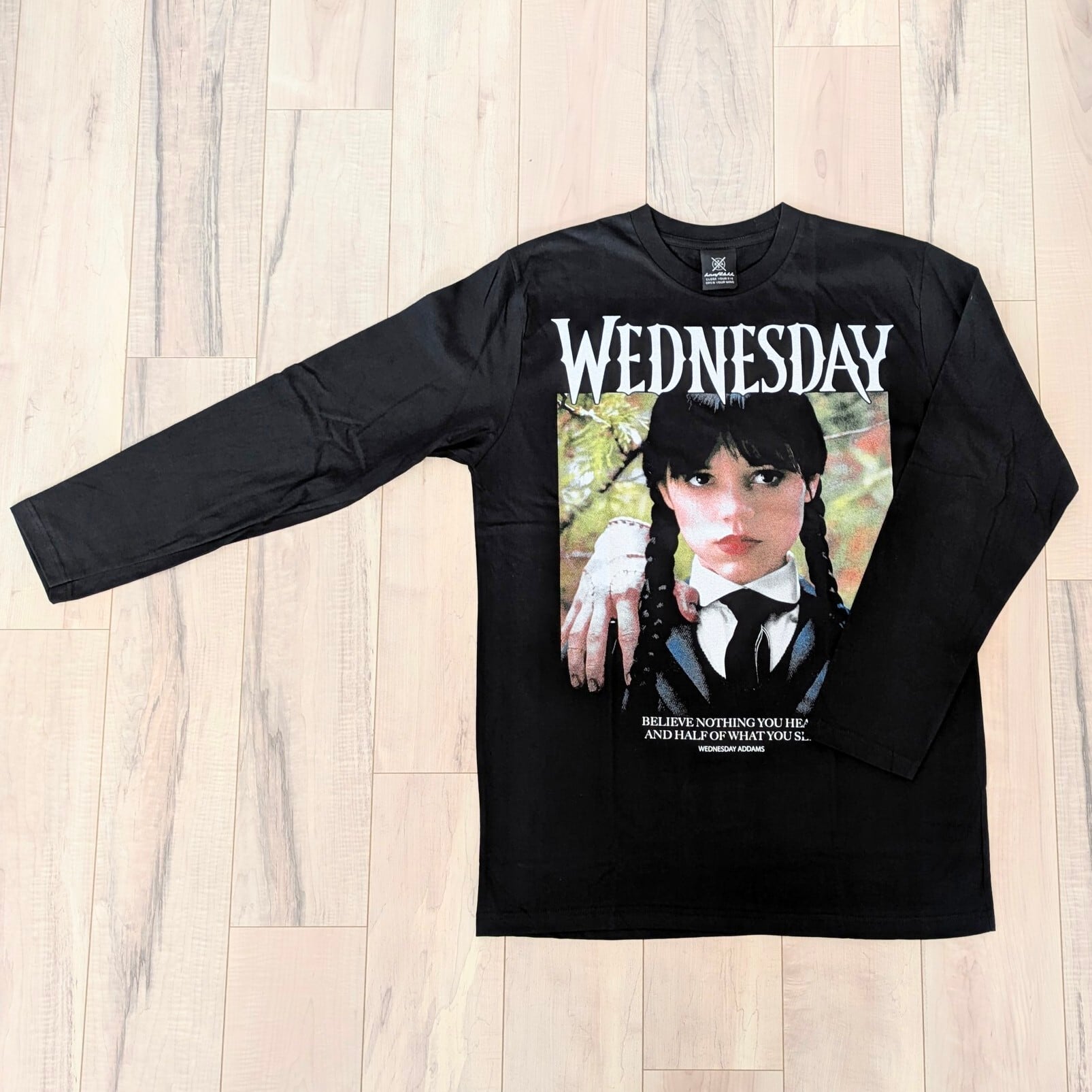 【 Wednesday & HAND / ウェンズデー&ハンド 】ロングTシャツ / ADAMSFAMILY / ジェナ・オルテガ 〚アメリカン雑貨 アメトイ〛