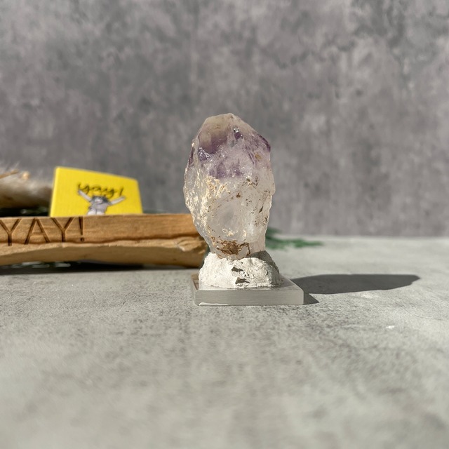 マダガスカル産 イリデッセント・アメジスト 原石｜天然干渉色（オールドコレクション）