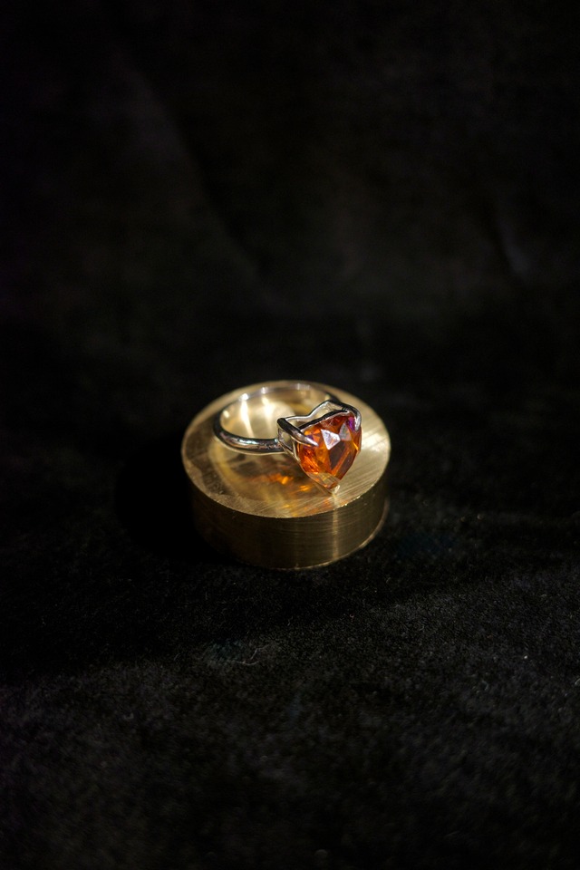 AYNiL jujuwelry 【VTG swarovski heart 3D bed ring small -Brown-】