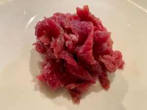 馬肉　ユッケ（３００ｇ）　