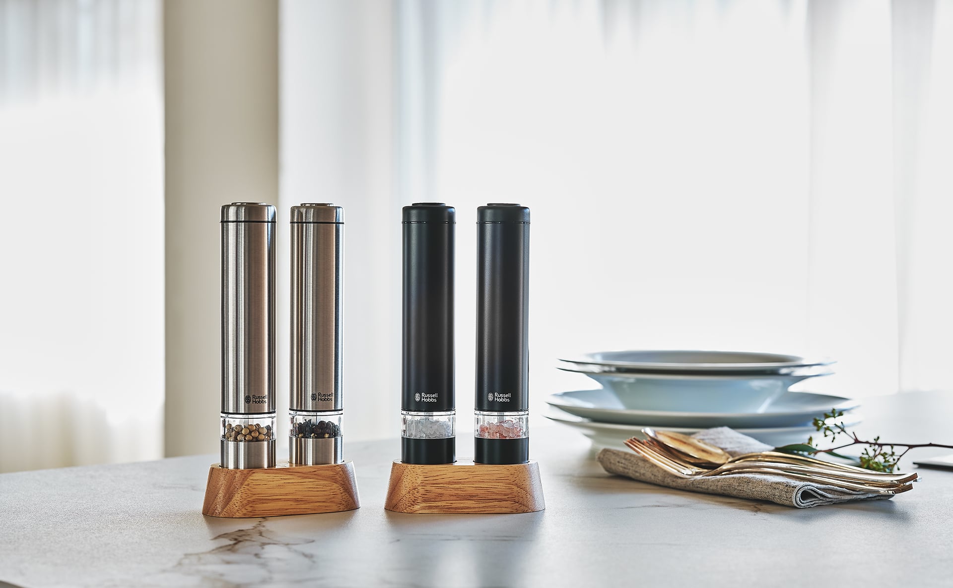 新品電動ソルト＆ペッパーミルおしゃれ Russell Hobbs 電動ミル ソルトアンドペッパー ミニ | SUU