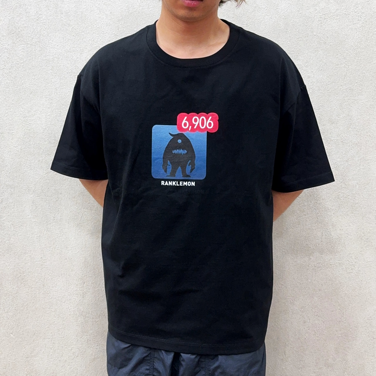 6906 Tee