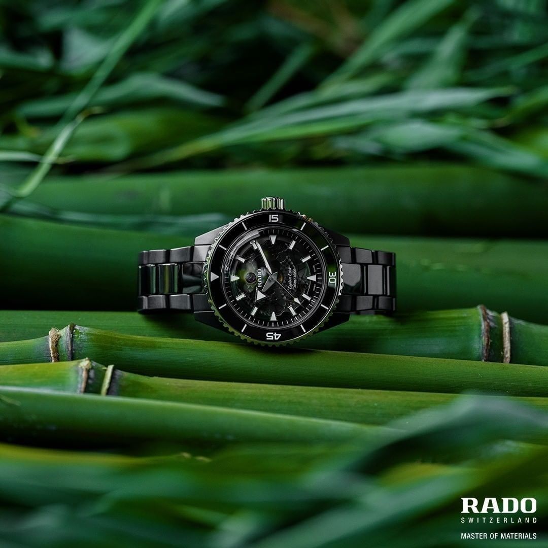 【RADO ラドー】Captain Cook High-Tech Ceramic キャプテンクック ハイテクセラミック（ブラック×シルバー）／国内正規品 腕時計