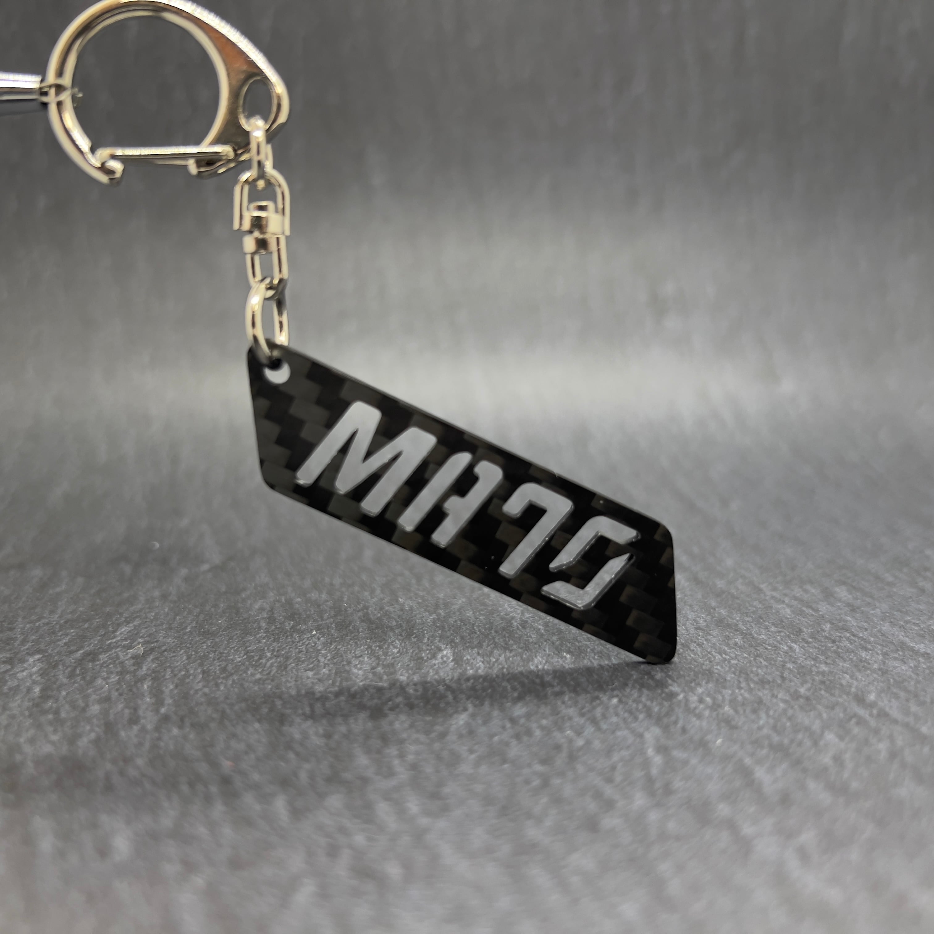 ドライカーボン 型式 キーホルダー トヨタ スープラ GA70/JZA70/MA70