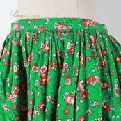 フォークダンス 衣装 スカート グリーン系 花柄 刺繍 緑 赤 紫 黄 ハンガリー製 かわいい チロリアン チロルスカート カントリー 華やか 鮮やか ダンス衣装 イベント 練習 レッスン ボタン レッド系 パープル系 イエロー系 ピンク系