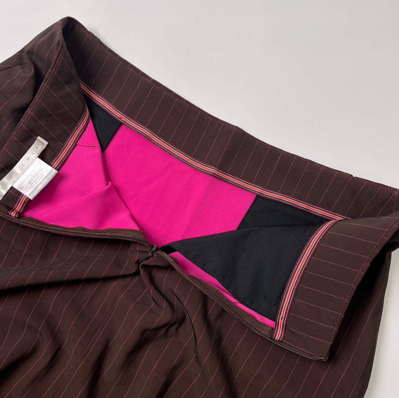 NIKE GOLF ナイキゴルフ DRI-FIT ストライプ ミニ タイトスカート 6/ブラウン レディース