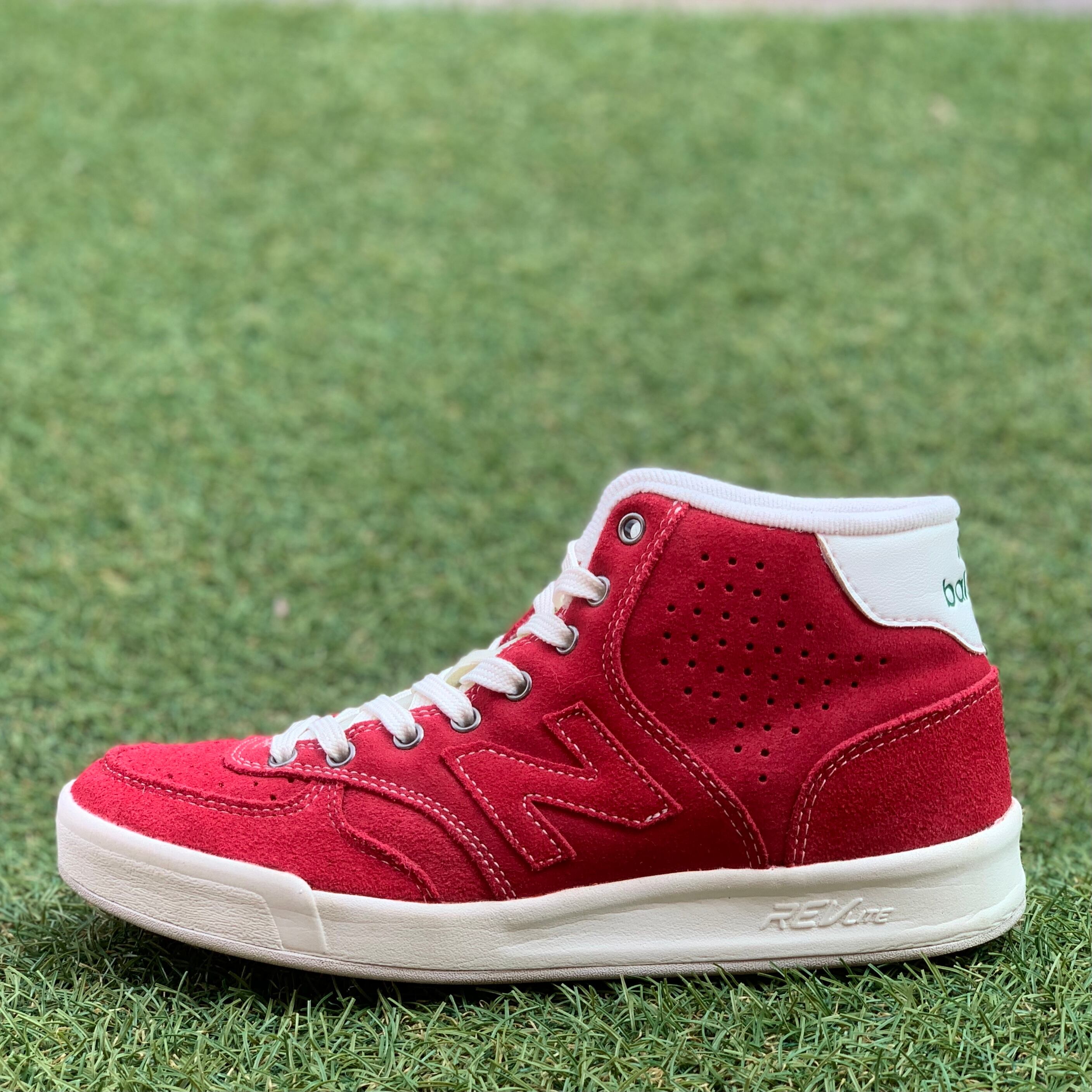 newbalance CRT300HRニューバランス F689