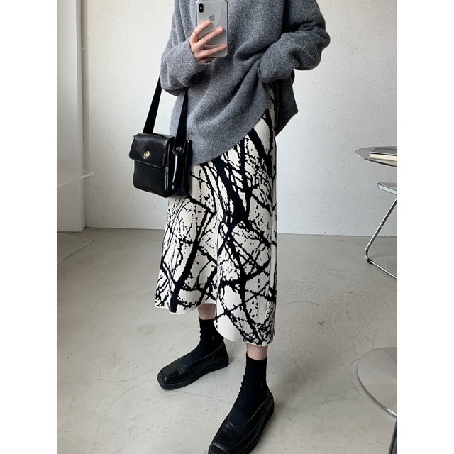 monotone abstract skirt　10005