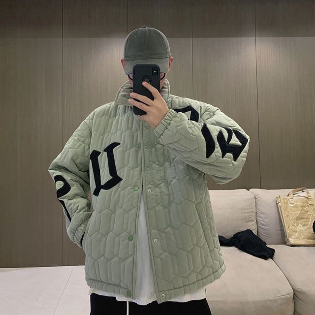 【予約販売】ブルゾン ミリタリー ロゴ アウター ショート丈 防寒 メンズ キルティング シンプル 無地 ストリート ブラック カーキ 防寒 お洒落 こなれ感 ベーシック 秋冬 大きいサイズ M/L/XL