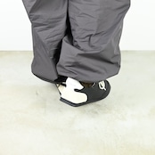 FOOT INDUSTRY / ANTHRACITE