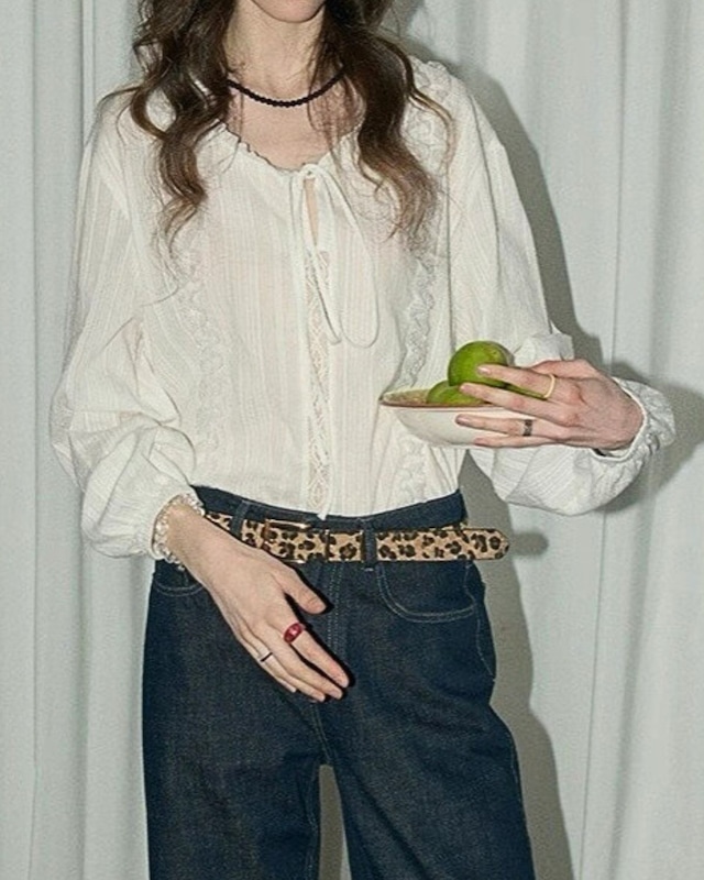 フリルカラーフロントリボンブラウス　3329