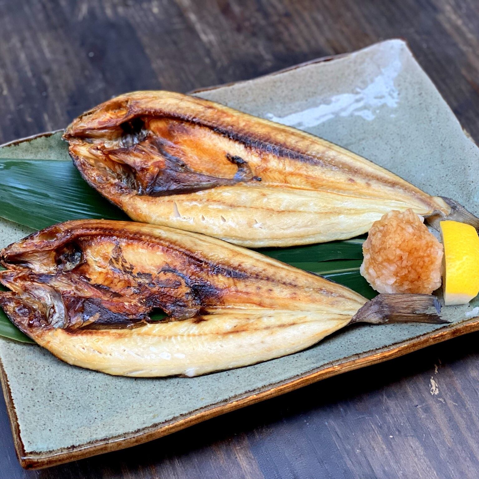 0543 賞味期限近いため大特価 北海道の味 真ほっけ開き 2枚入り 300ｇ 公式 羽田市場 漁師さん応援プロジェクト