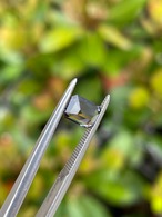 ヴァイオレティッシュグレイスピネル クラシックエメラルドカット 6.7x4.7x3.2mm, 0.89ct, モザンビーク産 -09