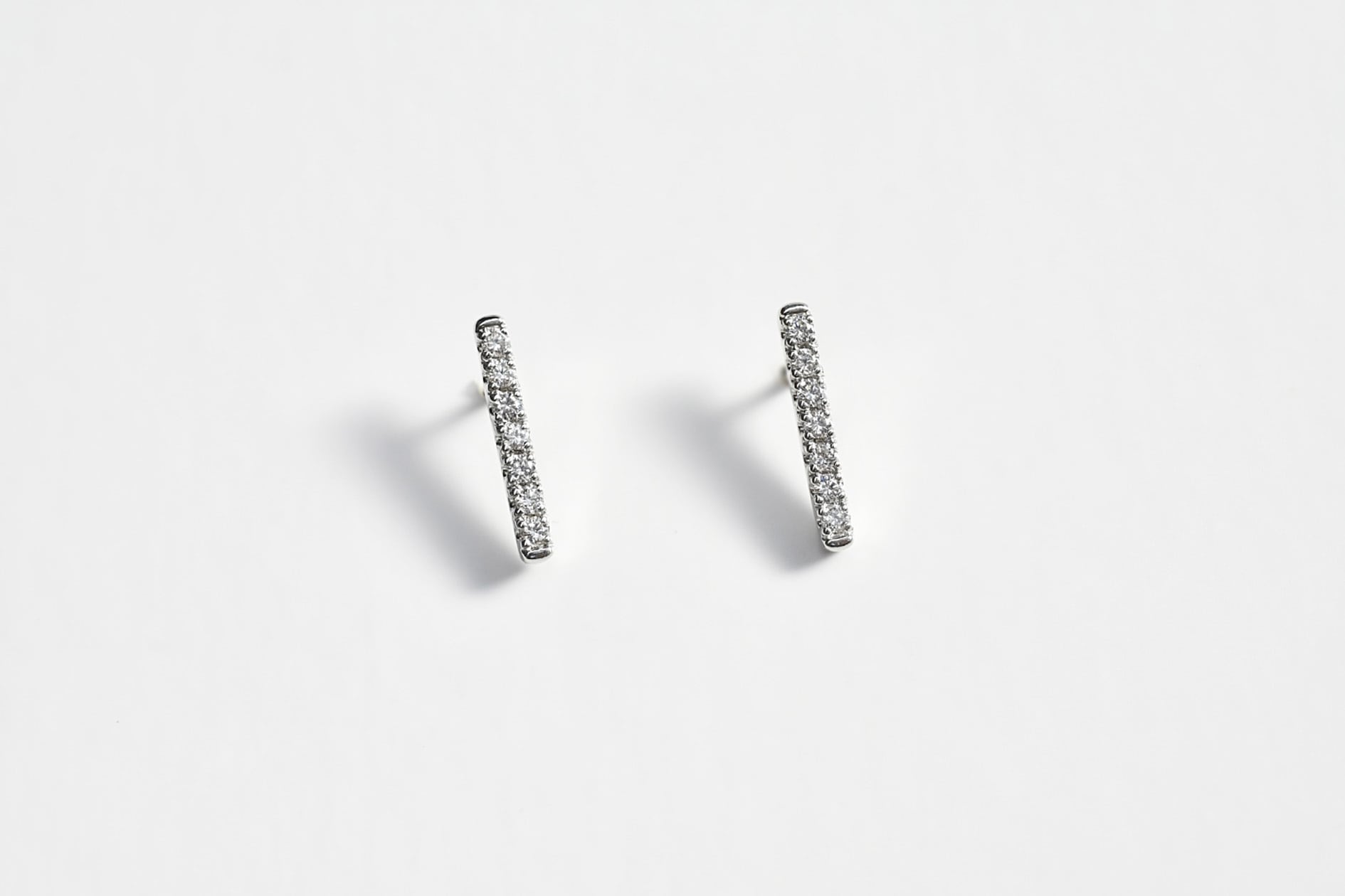 『 Bar 』ダイヤモンド ピアス 0.07ct × 2 / Pt900