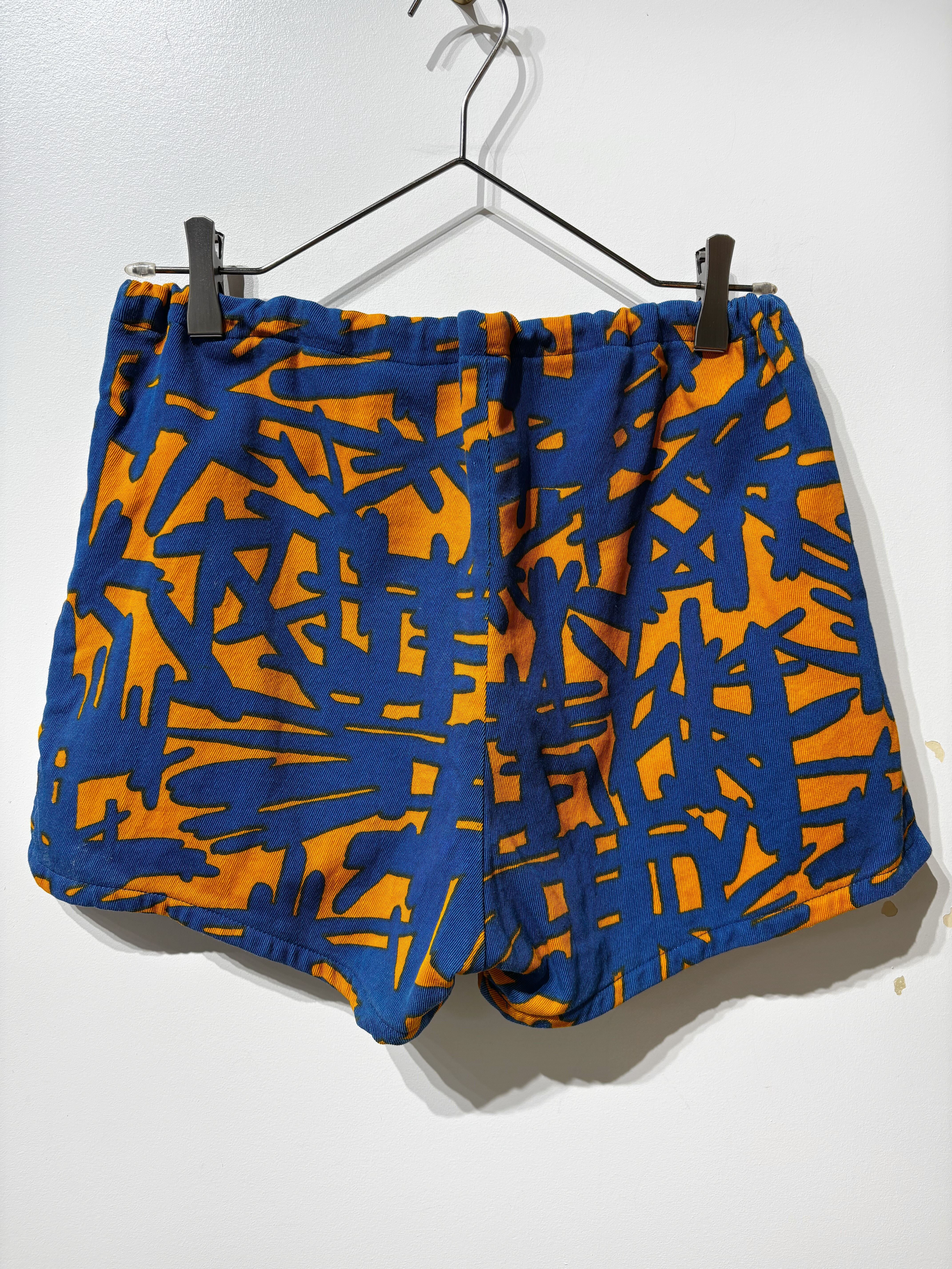 (PT1068)Flash pattern side slit shorts