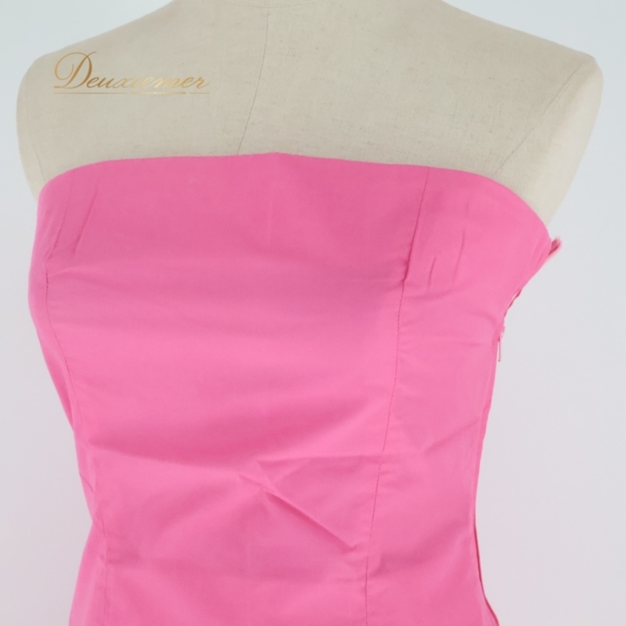 フラダンス 衣装 ツーピース セットアップ 上下セット タヒチインポーツ ピンク系 TAHITI IMPORTS チューブトップ 花柄 かわいい 華やか 鮮やか 明るい 白 ハワイアン アロハ ハワイアンプリント フラ ダンス レッスン 練習