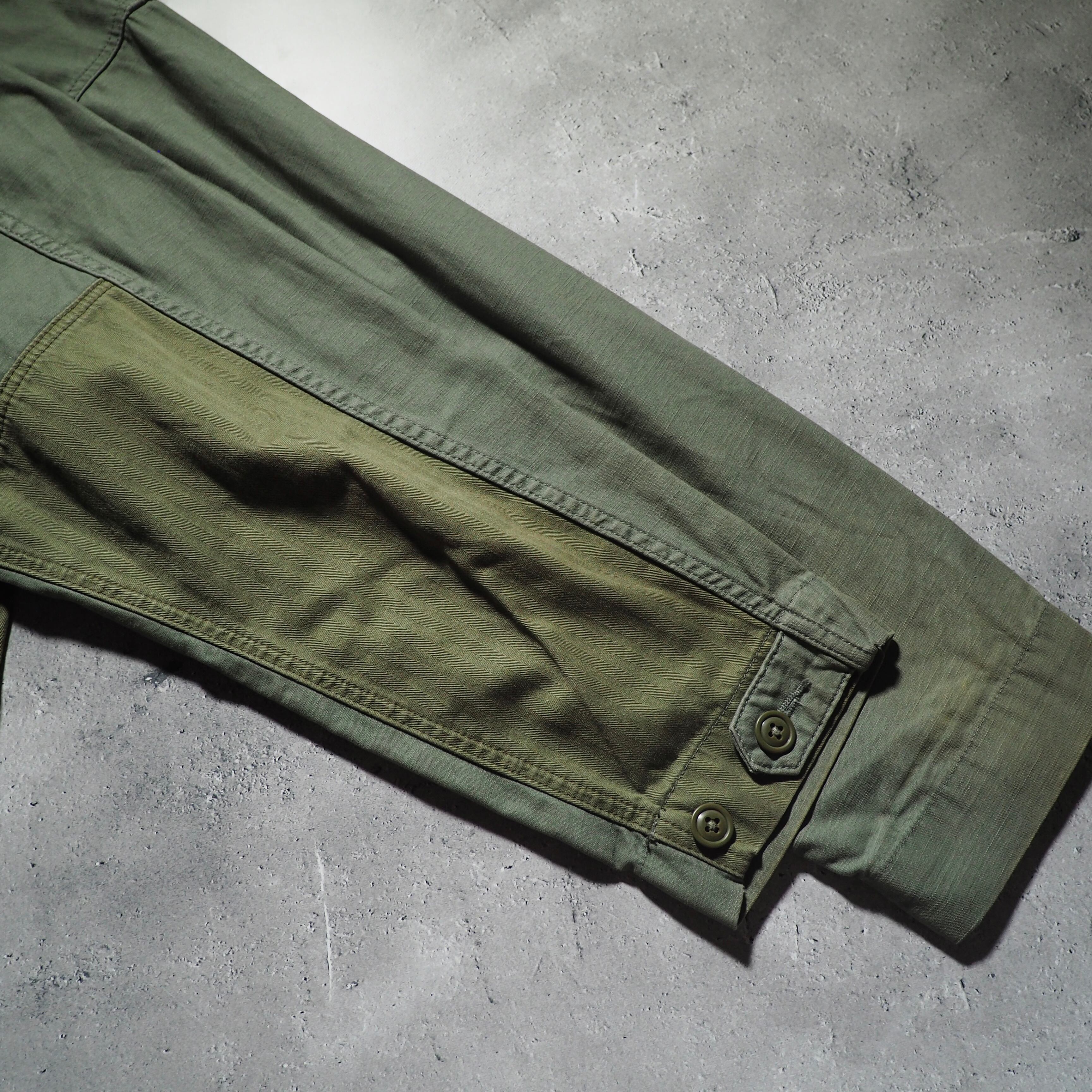 ” AVIREX ” Rebuild panel Docking vintage loose military jacket