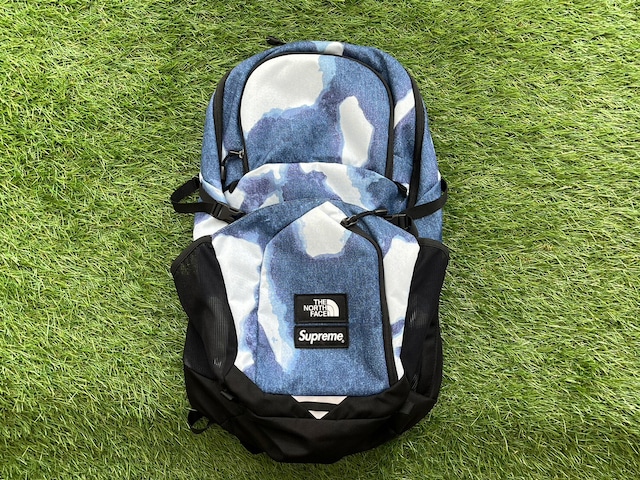 Supreme × THE NORTH FACE Bleached Denim Print Pocono Backpack INDIGO 17558