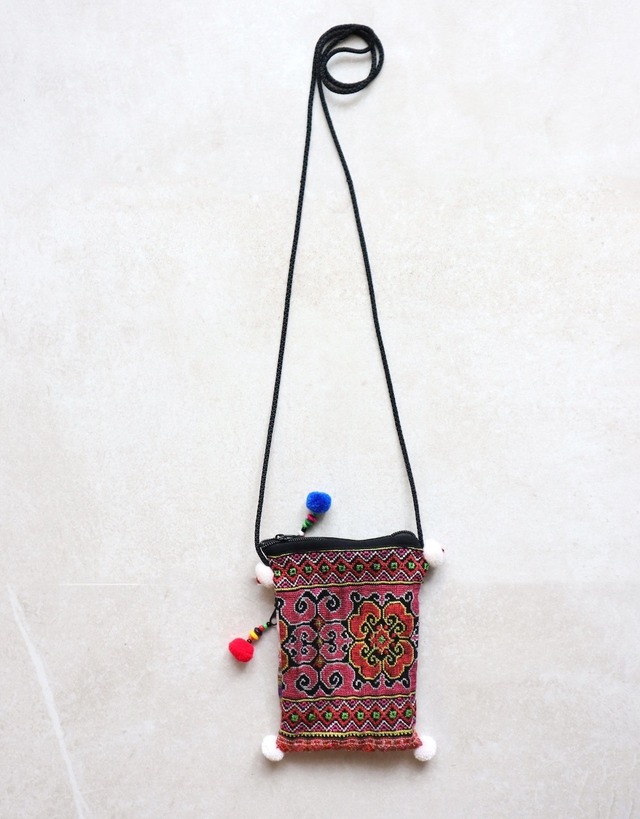 Arocha meets＊モン族 mini bag ＊for smart phone
