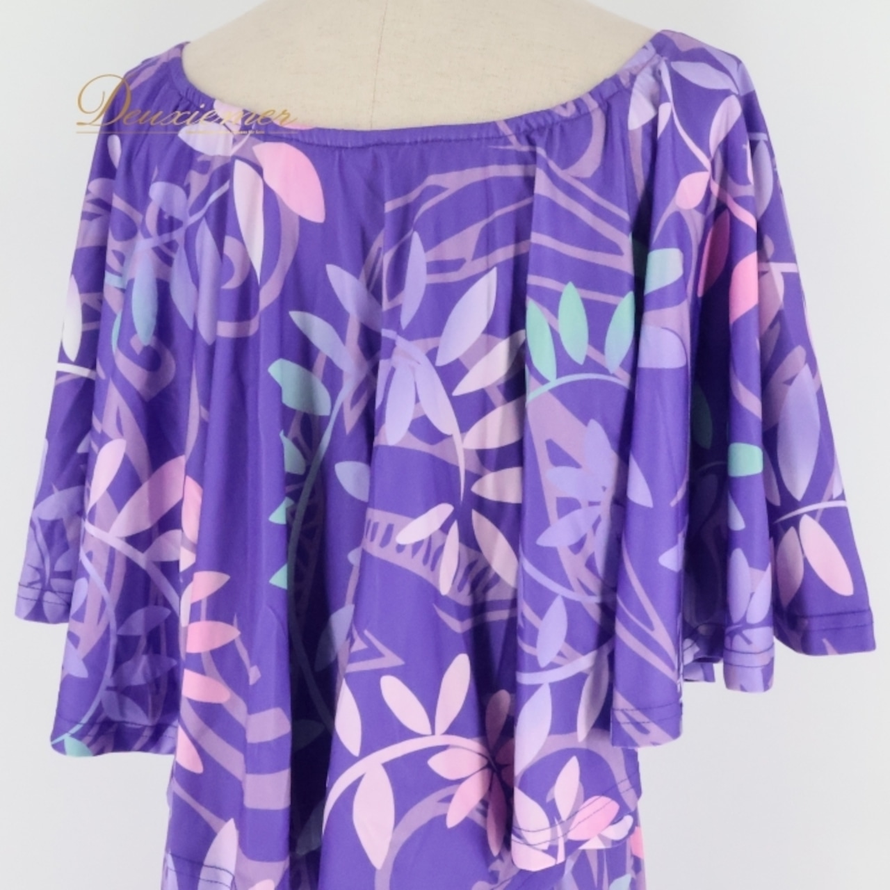 フラダンス 衣装 ワンピース ドレス マハロ パープル系 Mahalo かわいい 華やか 鮮やか 明るい ひらひら 上品 きれい さらさら 紫 ハワイアン アロハ ハワイアンプリント フラ ダンス レッスン 練習 おしゃれ イベント カジュアル マキシドレス