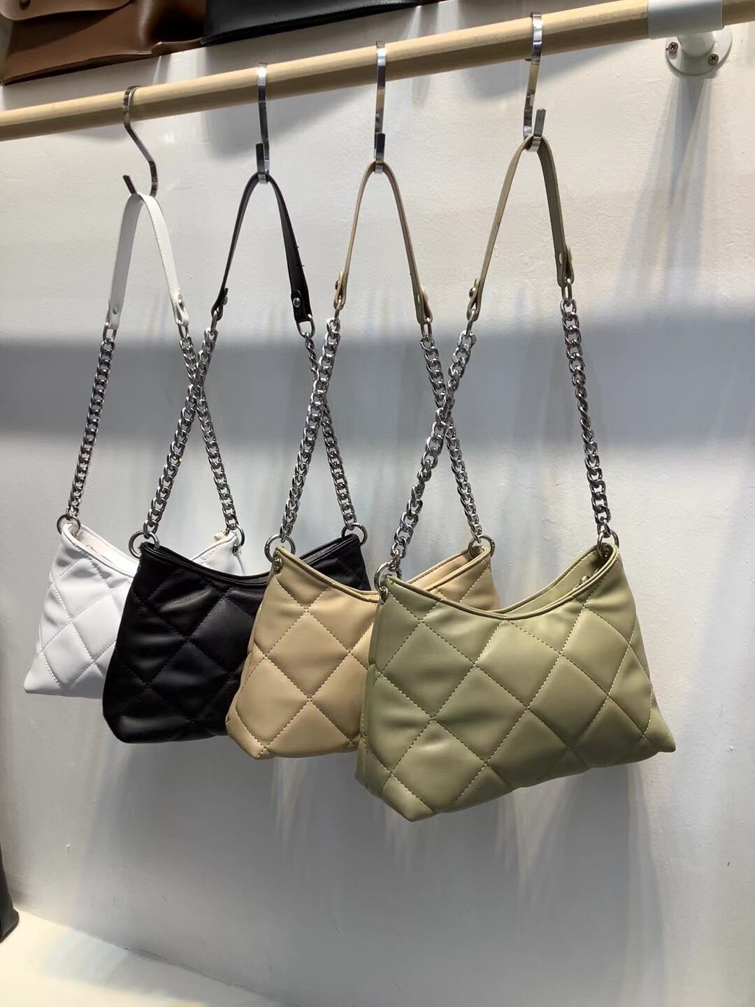 キルティングショルダーバッグ   AS105-3518