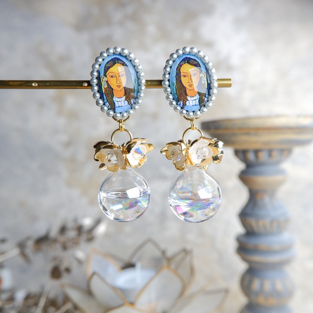 アートガラスドーム「モディリアーニのアリスの肖像」