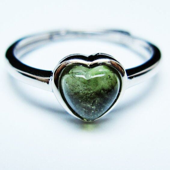 モルダバイト リング モルダウ石 指輪 ハート フリーサイズ 13号 一点物 メール便可 [M便 1/20] 199-668